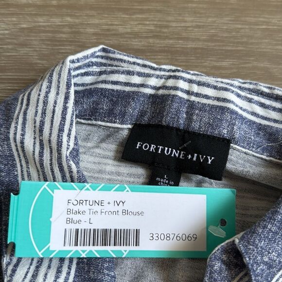 Fortune + ivy Blake Tie Front Blouse blue stitch fix large nwt - Picture 4 of 4